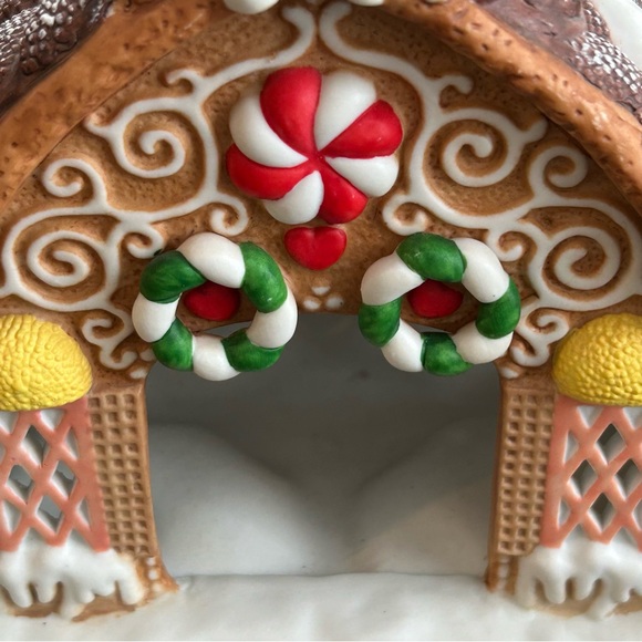 Vintage PartyLite Gingerbread Hand Painted Tealight House Village Retired - Picture 9 of 16
